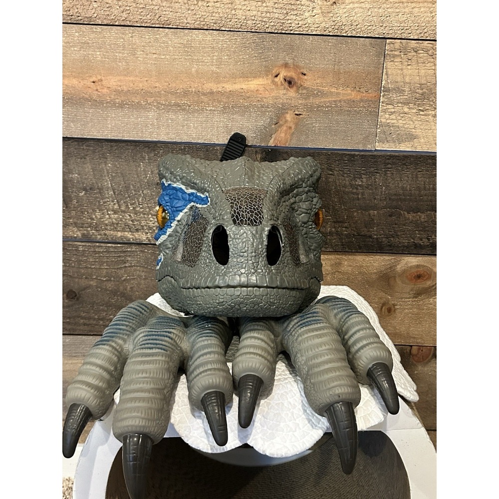 Jurassic World Dinosaur Chomp 'n Roar Mask Velociraptor Blue Raptor Gloves 2017